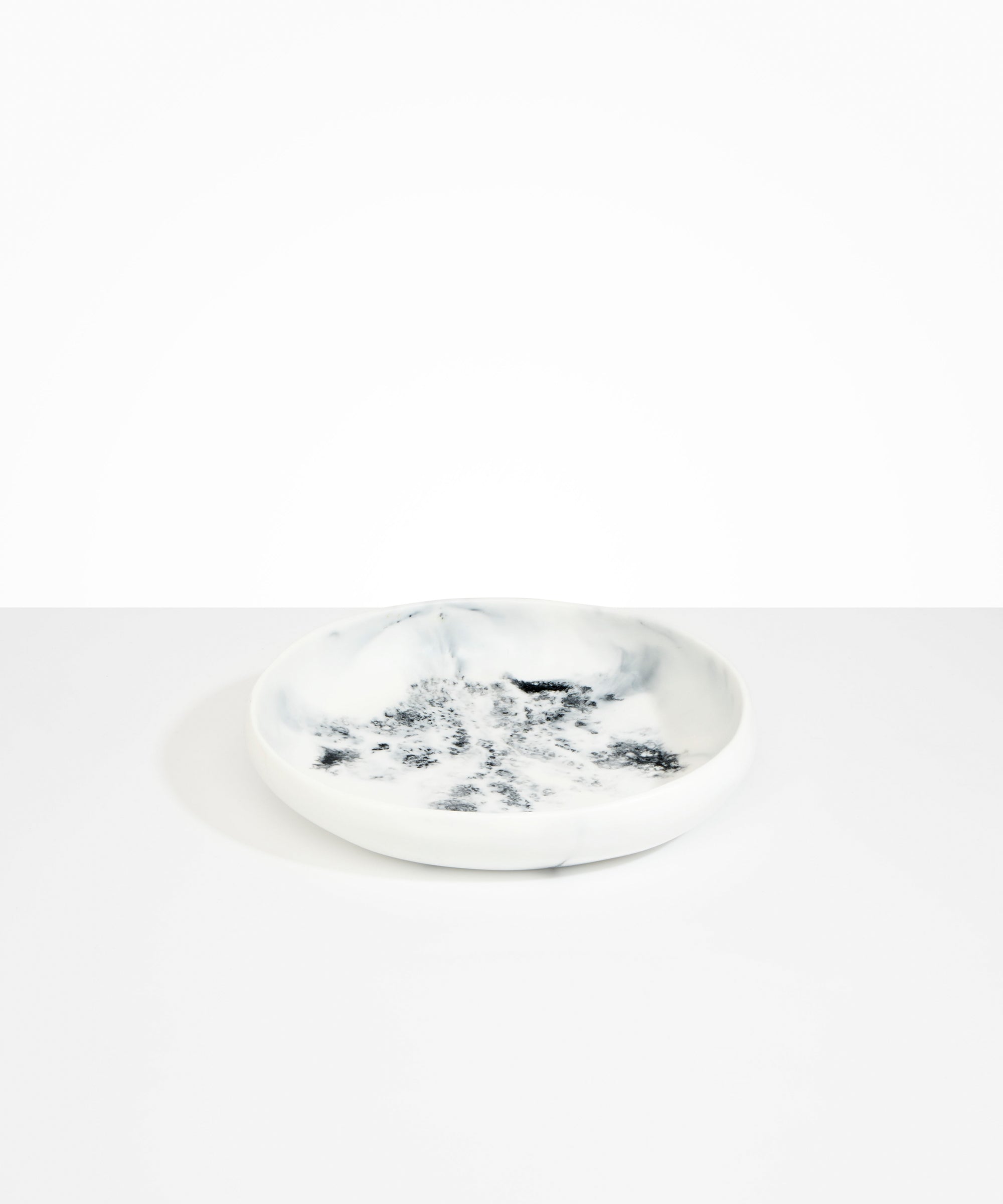 Dinosaur Designs Medium Earth Bowl in White Marble Colour resin