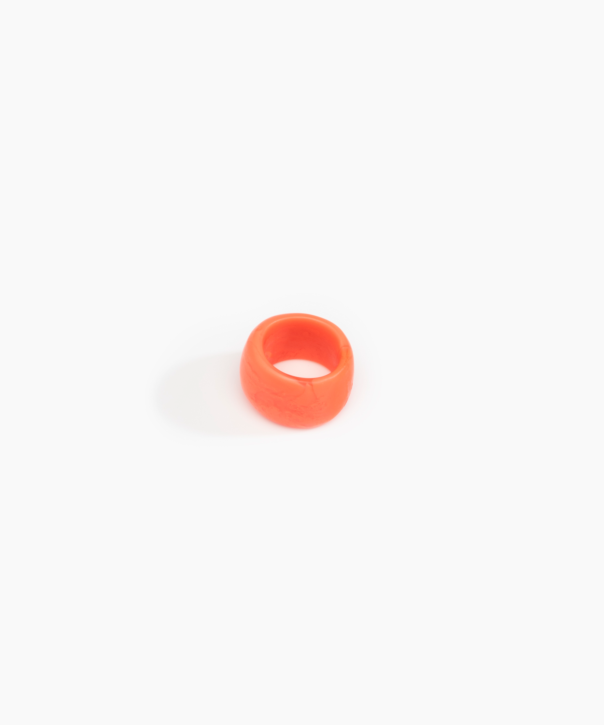 Dinosaur Designs Band Ring in Lychee Colour resin with Wide Fit