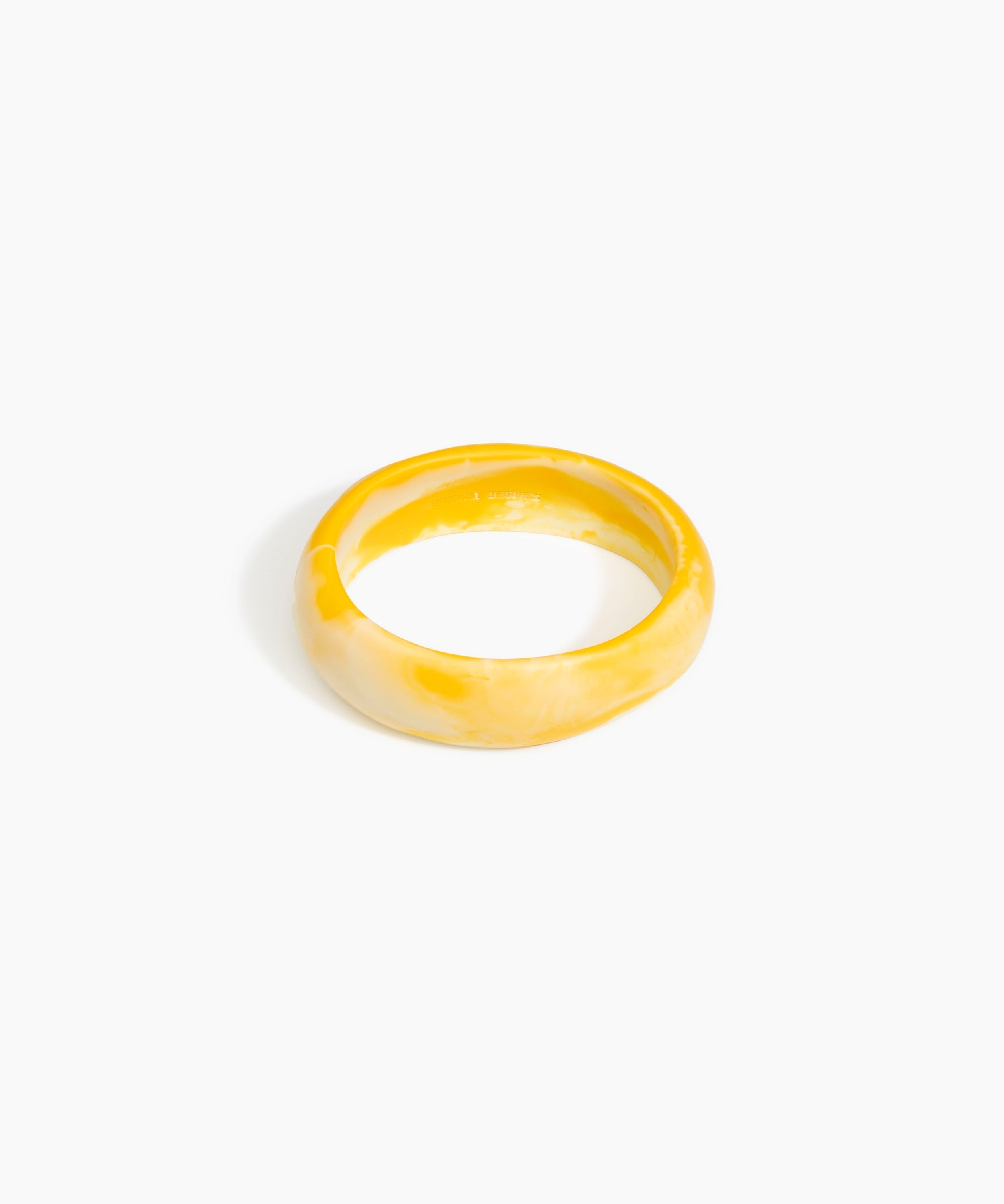 Dinosaur Designs Medium Organic Oval Bangle in Daisy Colour resin with Wide Fit