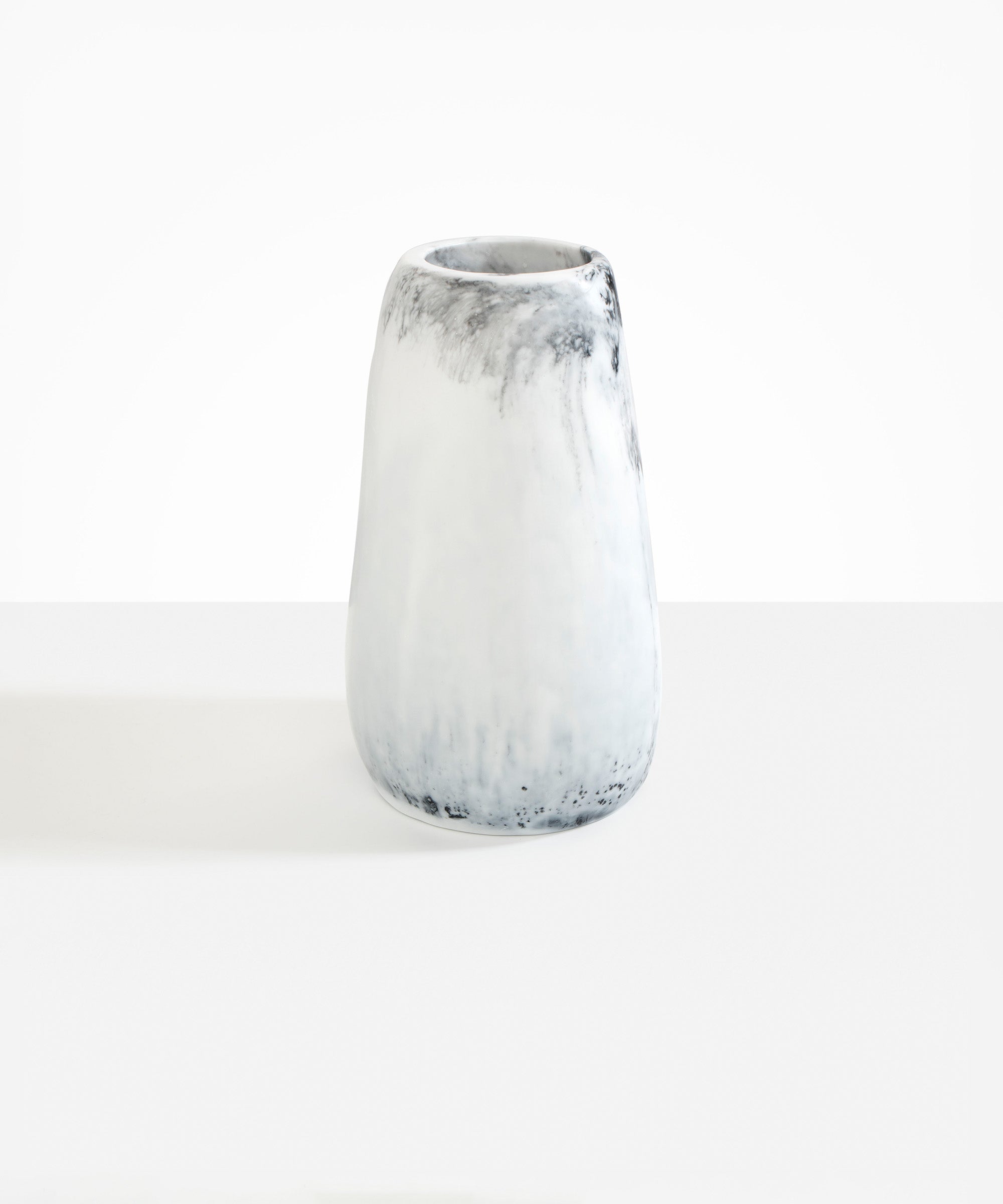 Dinosaur Designs Grand Pebble Vase in White Marble Colour resin