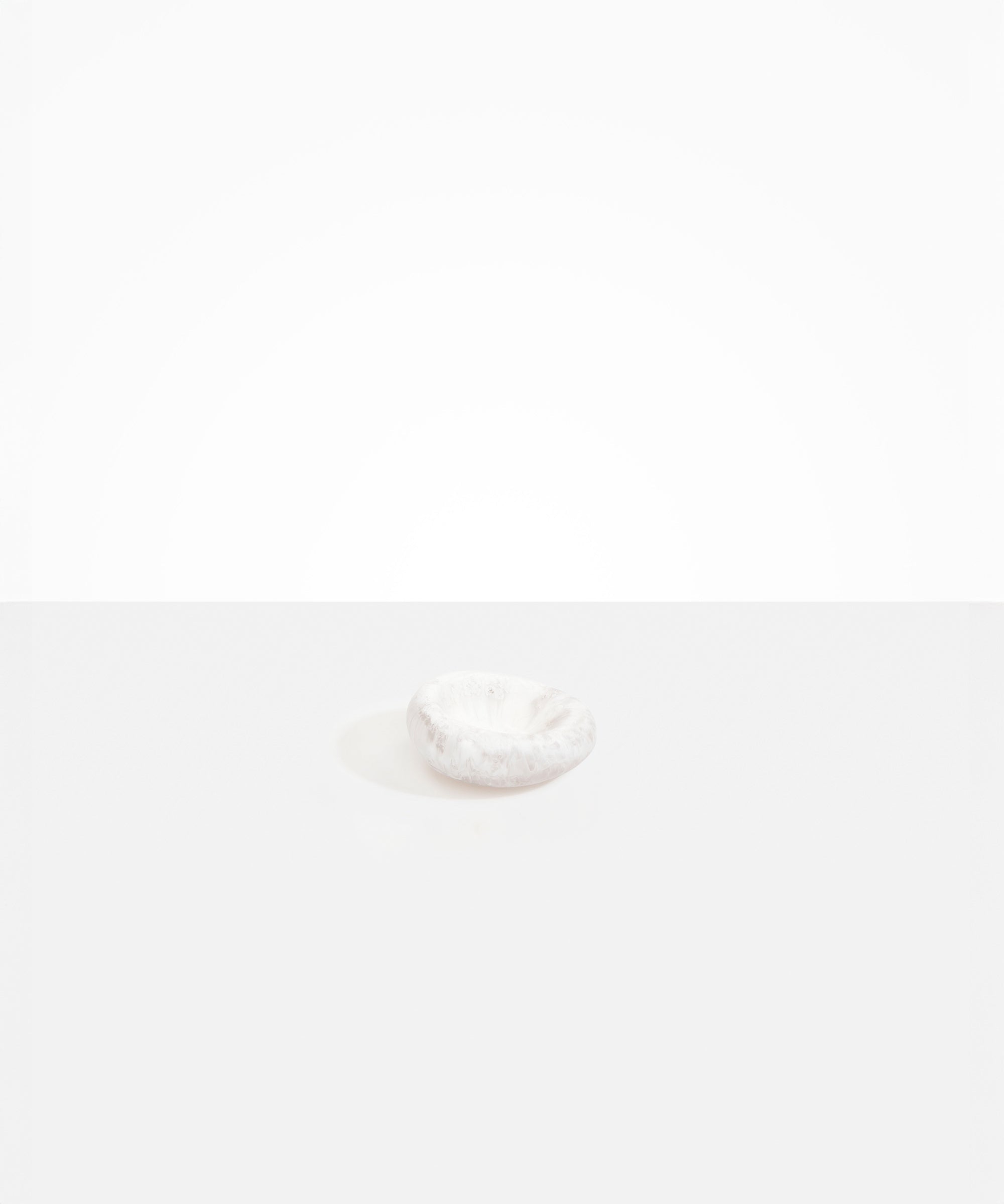 Dinosaur Designs Small Drift Dish in Snow Swirl Colour resin