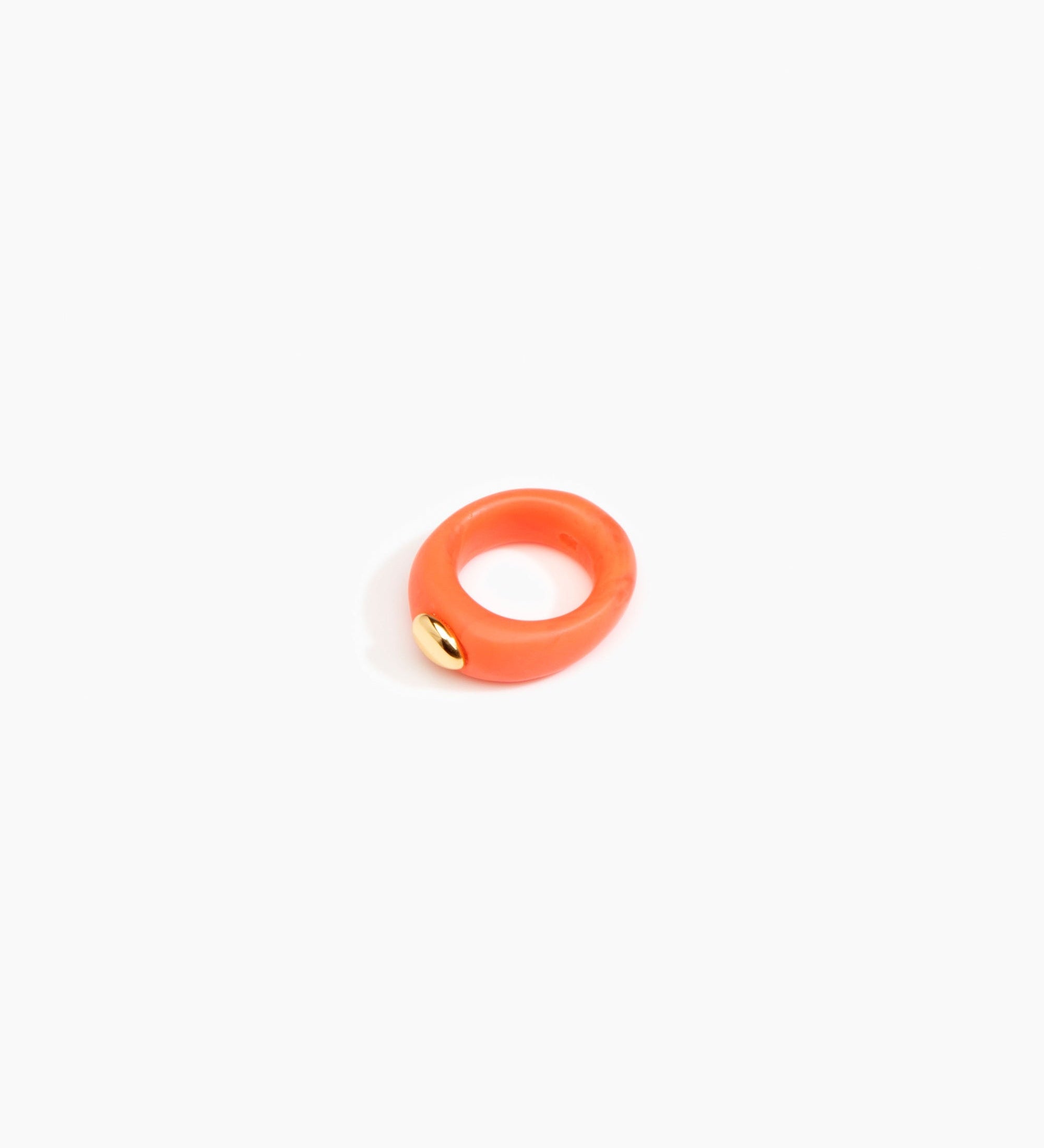 Dinosaur Designs Round Rock Ring Rings in Lychee Colour resin 