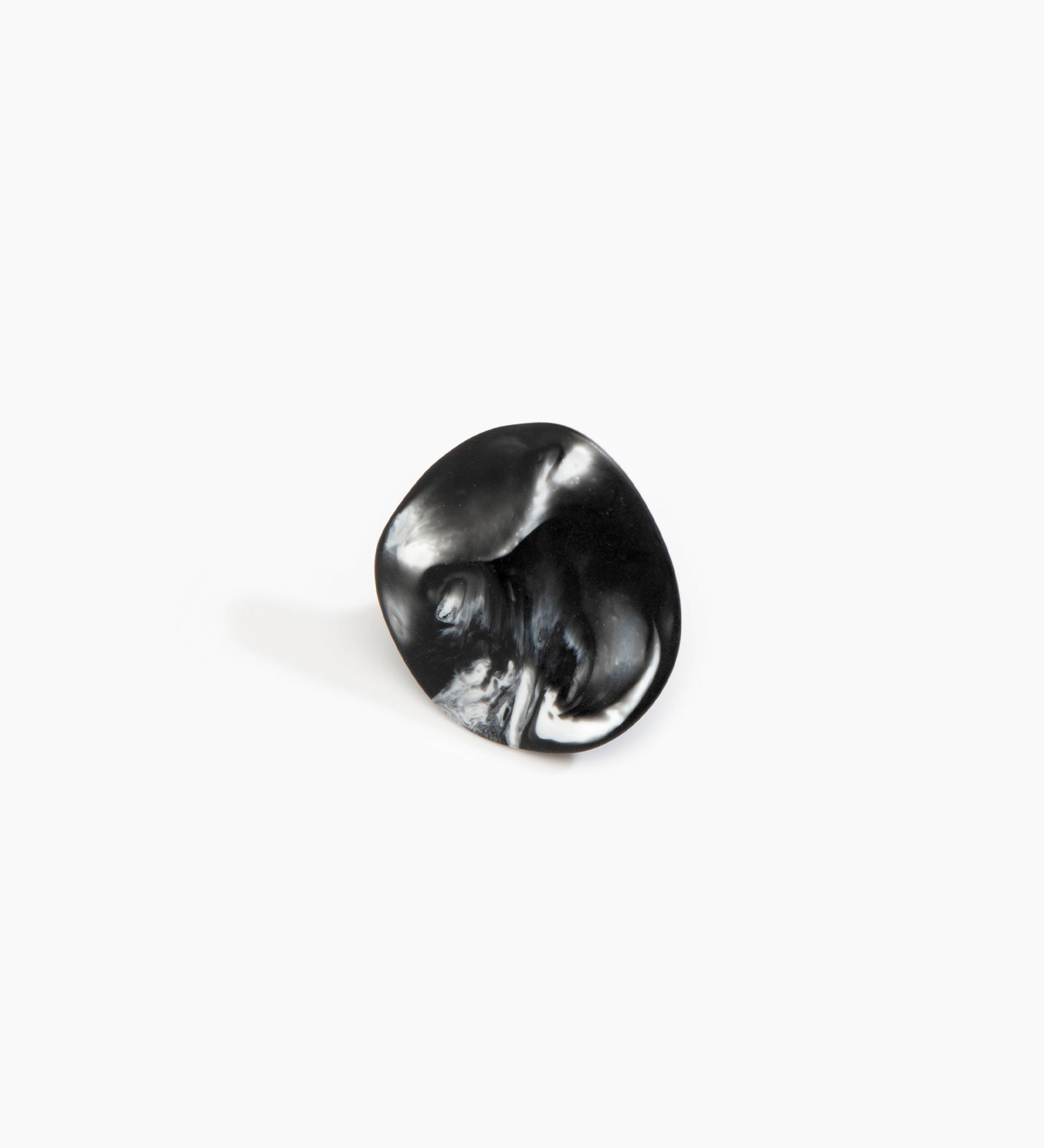 Dinosaur Designs Large Carved Ring Rings in Black Marble Colour resin 