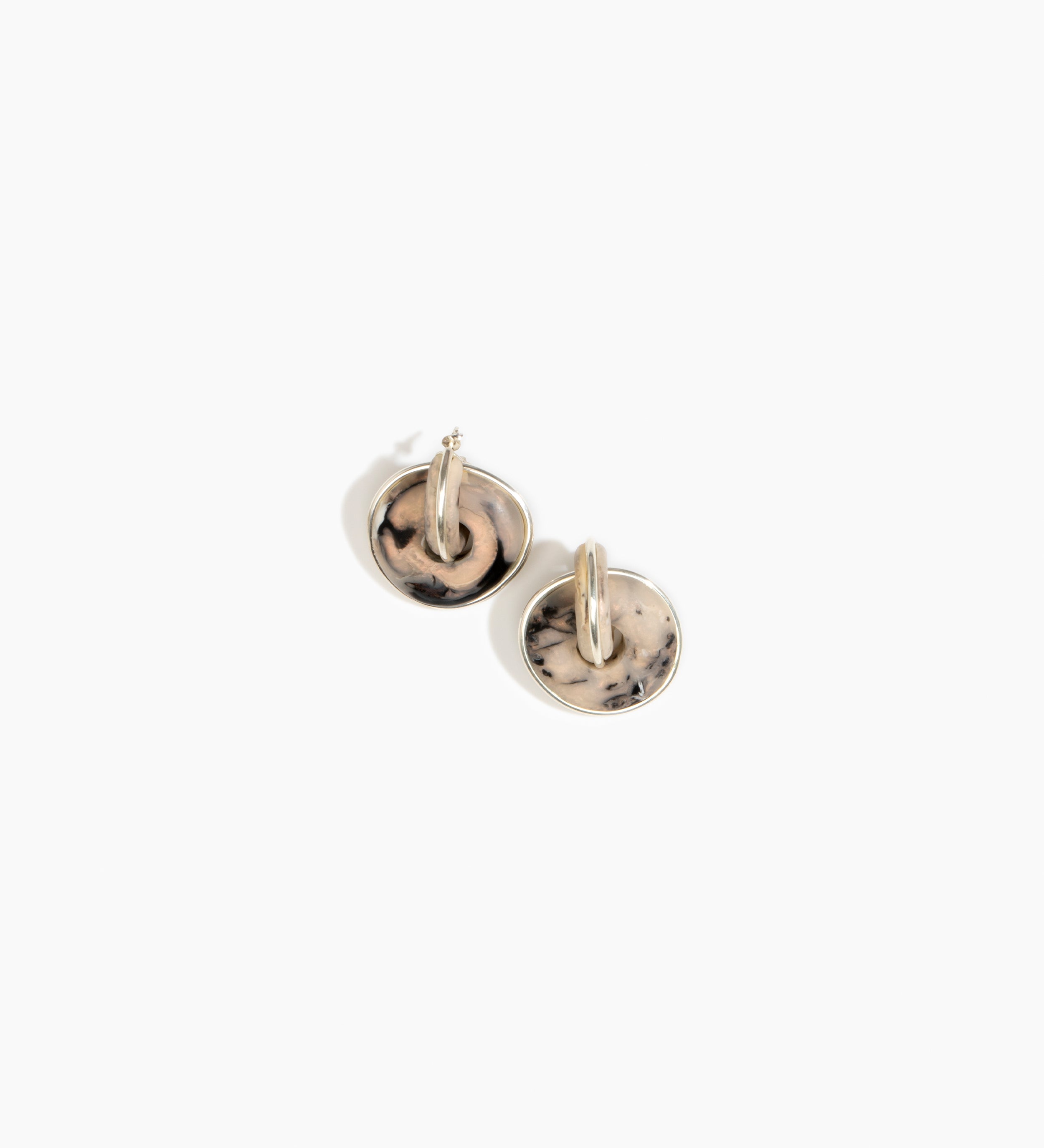 Dinosaur Designs Large Drift Link Earrings Earrings in Sandy Pearl Colour resin with Silver-Plated Brass Material