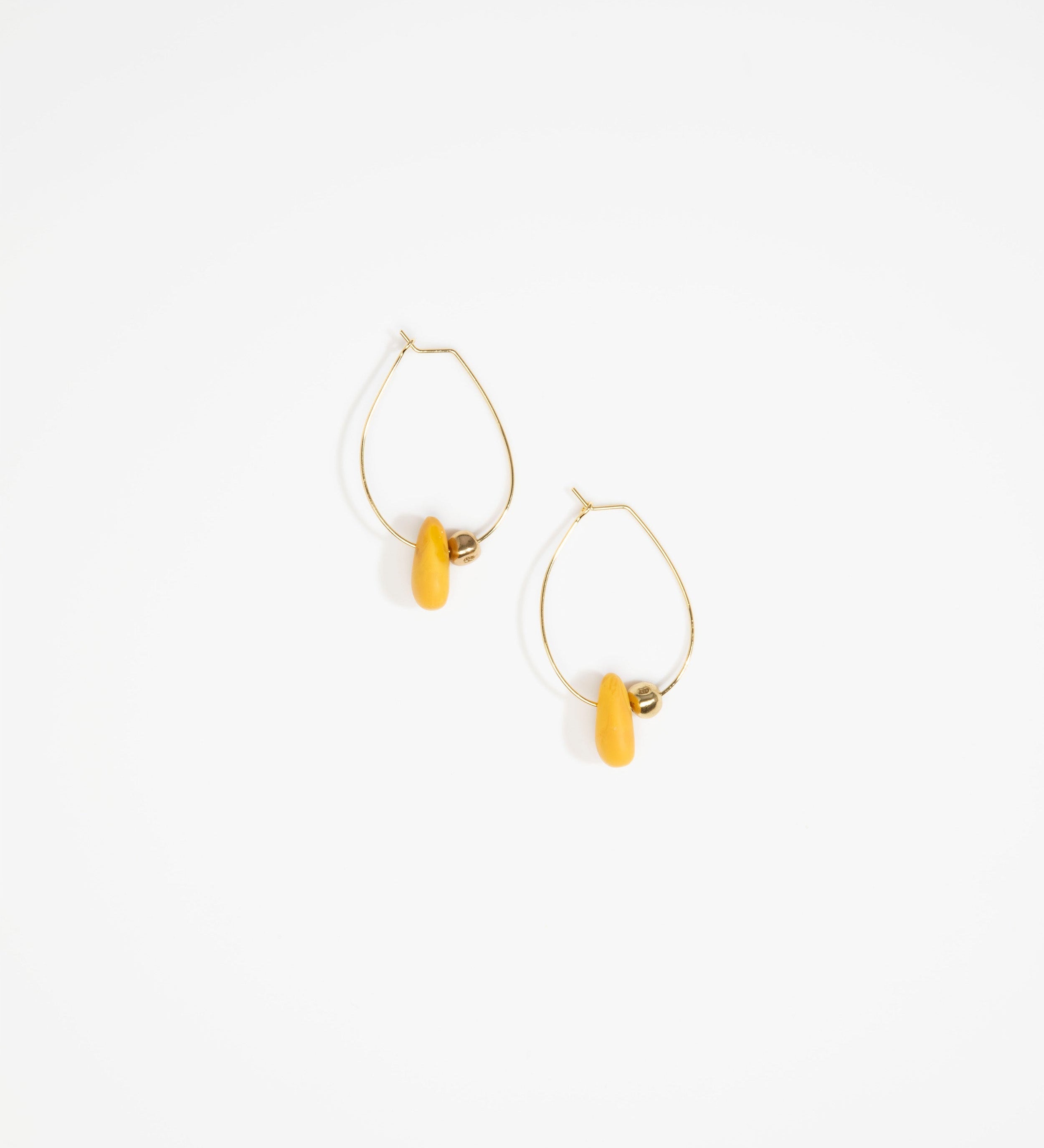 Dinosaur Designs Joie De Vivre Hoop Earrings Earrings in Honeycomb Colour resin with Gold-Filled Material