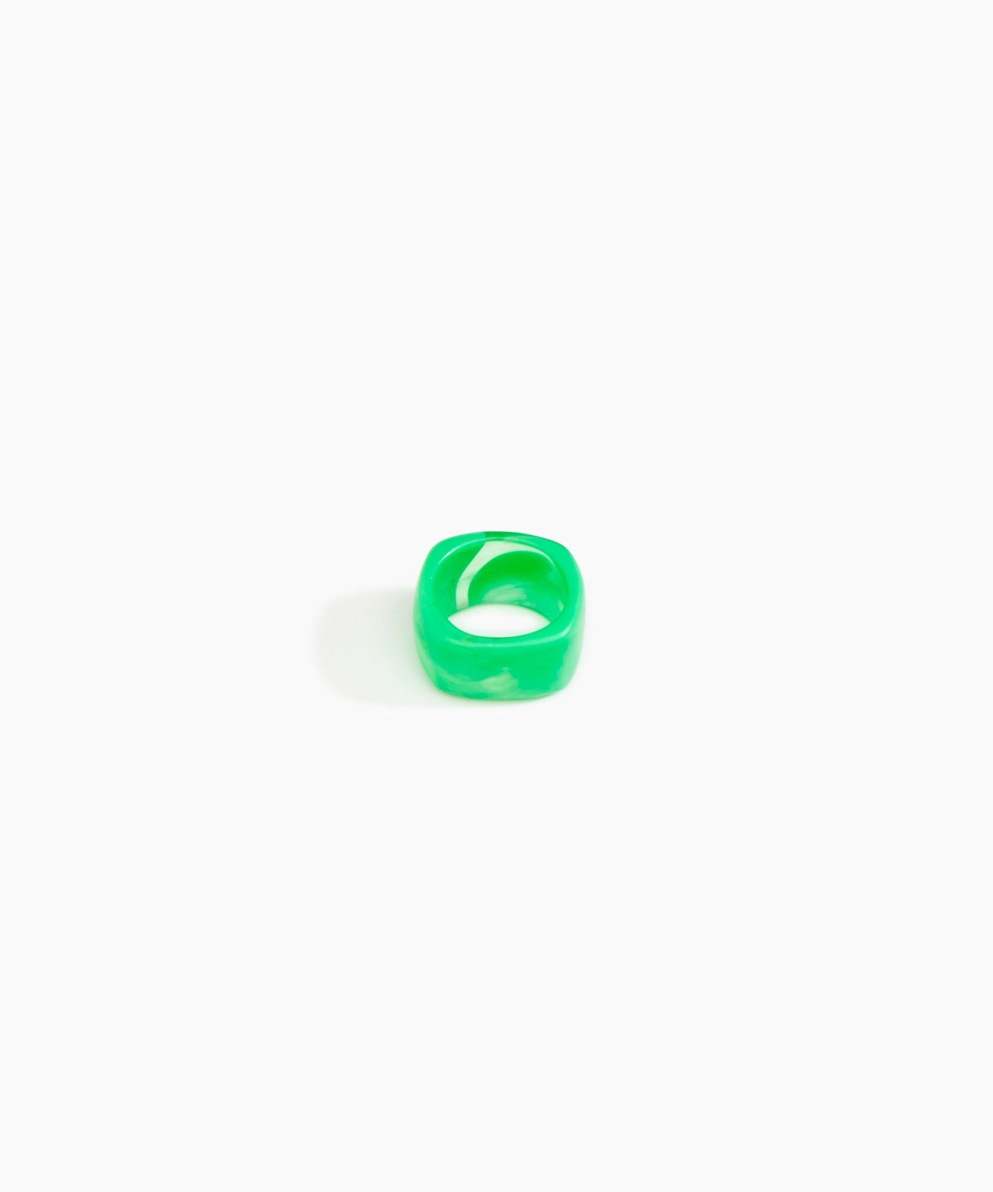 Dinosaur Designs Cube Ring in Leaf Colour resin with Wide Fit.
