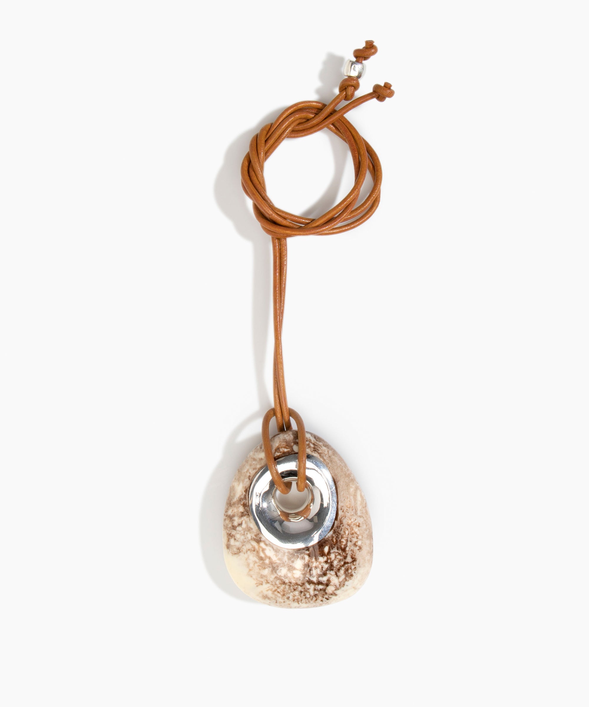 Dinosaur Designs PNRCKLEAL Large Rock Pendant Leather CAPPUCCINO.