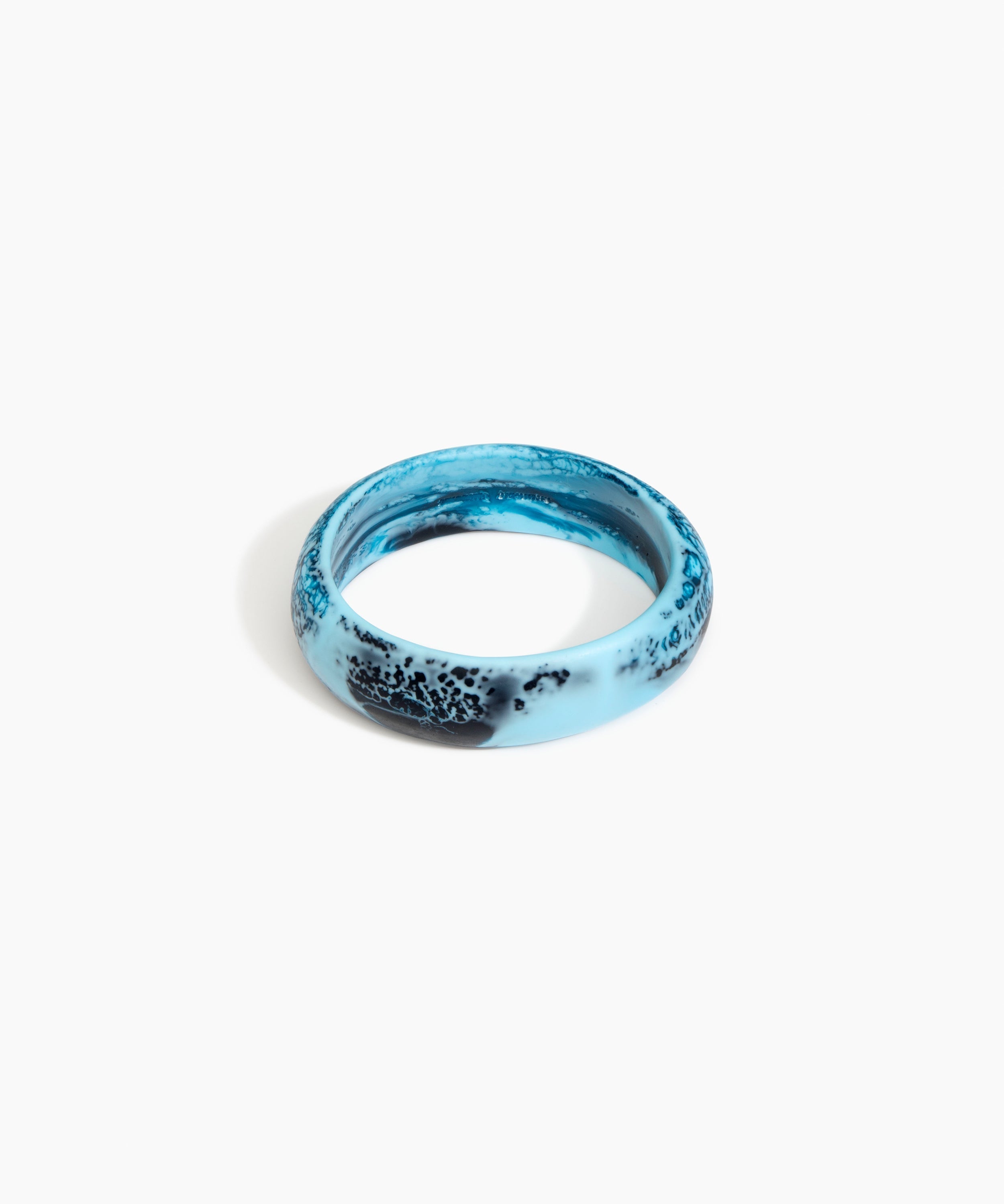 Dinosaur Designs Medium Organic Oval Bangle in Water Colour resin with Wide Fit