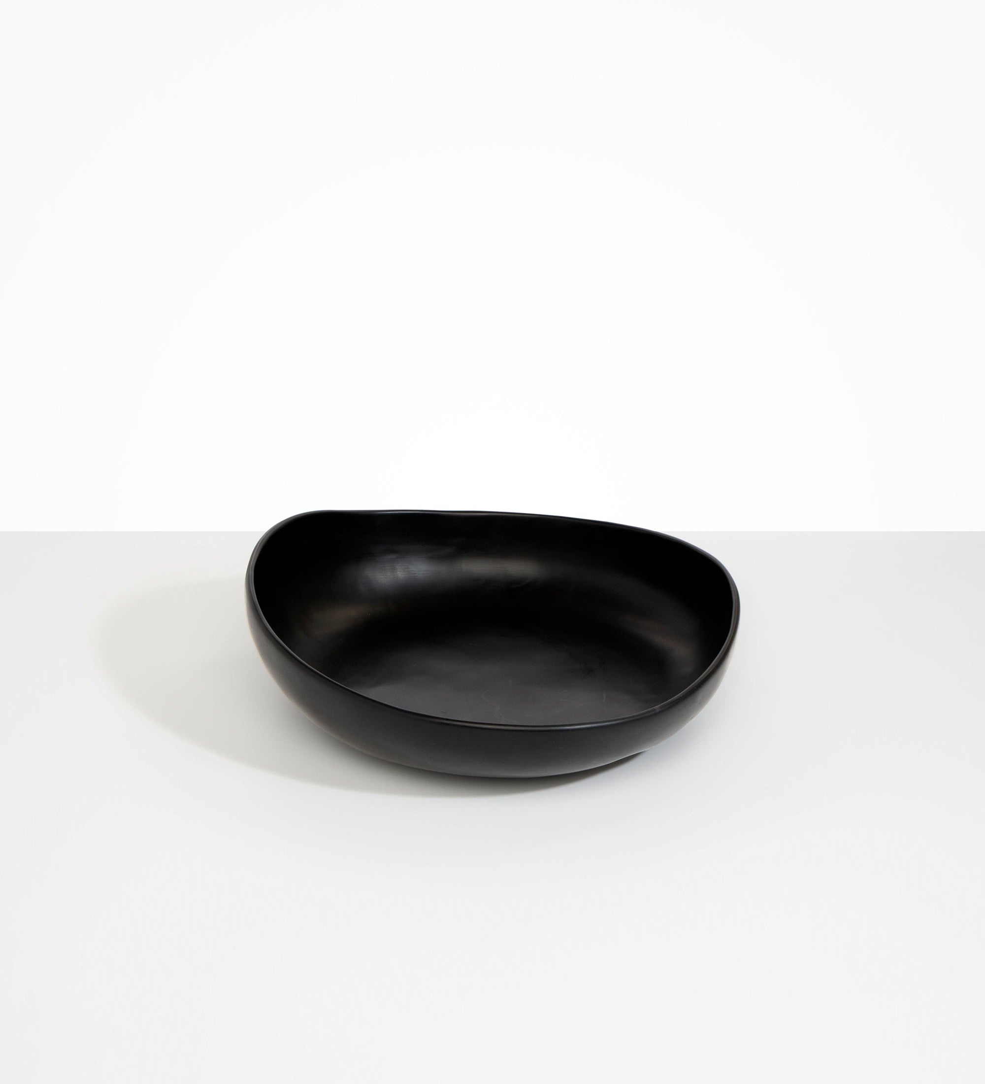 Dinosaur Designs Medium Flow Bowl Bowls in Black Colour resin