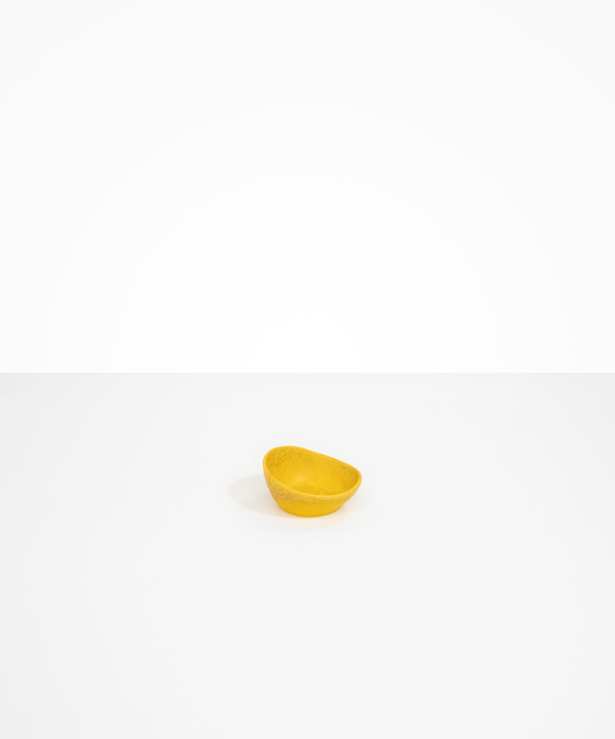 Dinosaur Designs Flow Spice Dish in Honeycomb Colour resin