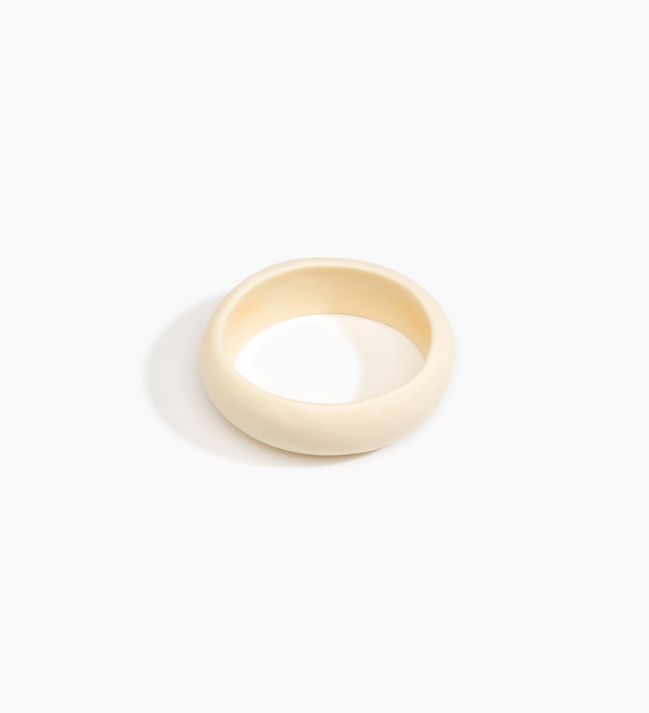 Dinosaur Designs Medium Organic Oval Bangle Bracelets in Cream Colour resin with Wide Fit