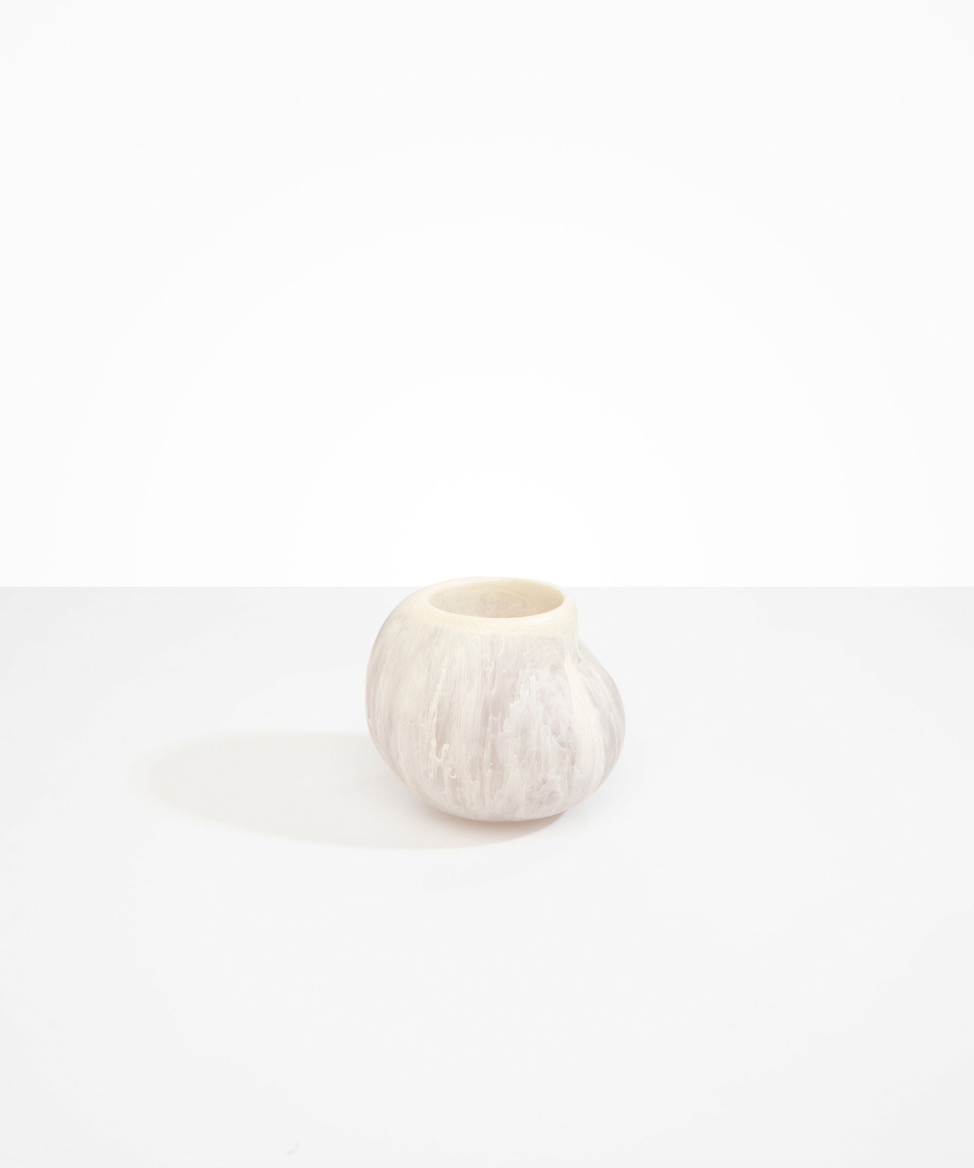 Dinosaur Designs Medium Moss Vase in Chalk Swirl Colour resin..