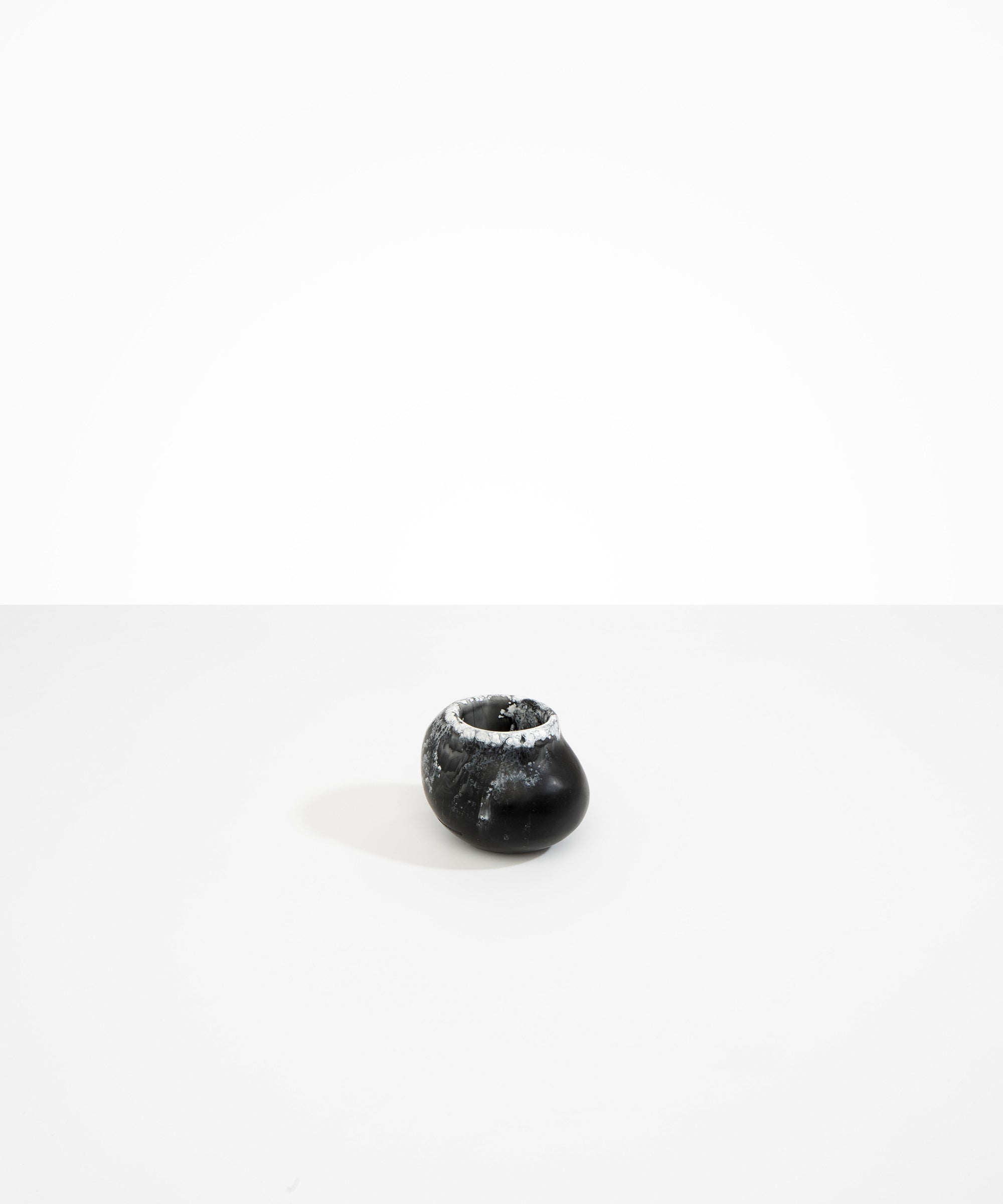 Dinosaur Designs Small Moss Vase Black Marble..