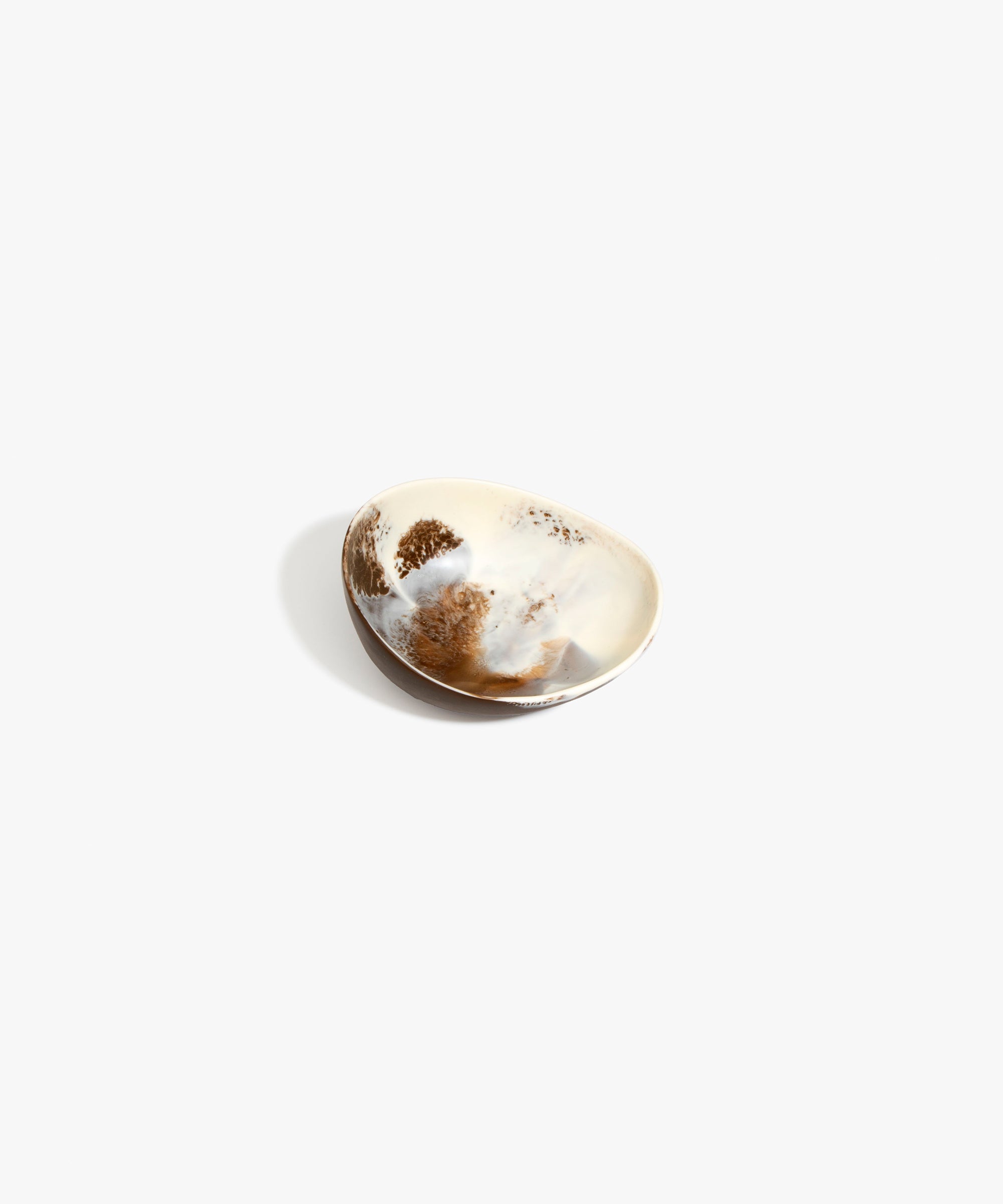 Dinosaur Designs Medium Organic Oval Bangle in Daisy Colour resin with Wide Fit.