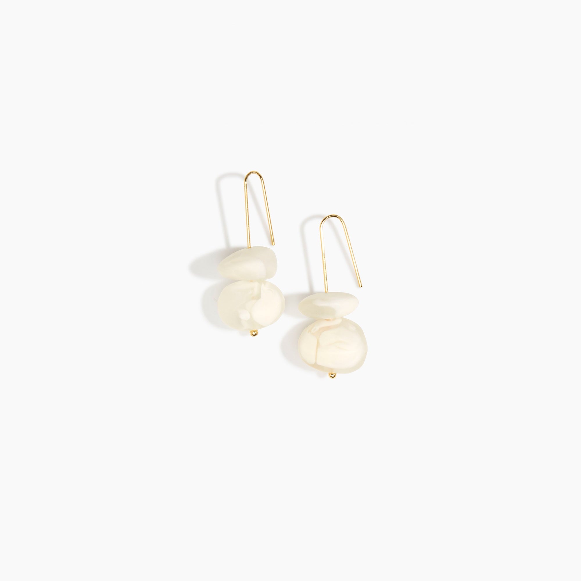 Dinosaur Designs Temple Earth Wire Earrings in Chalk Swirl Colour resin with Gold-Filled Material.