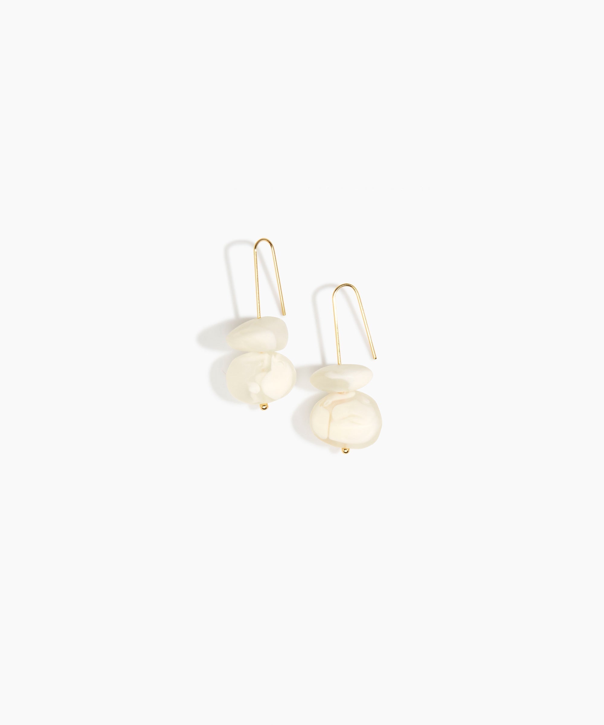 Dinosaur Designs Temple Earth Wire Earrings in Chalk Swirl Colour resin with Gold-Filled Material