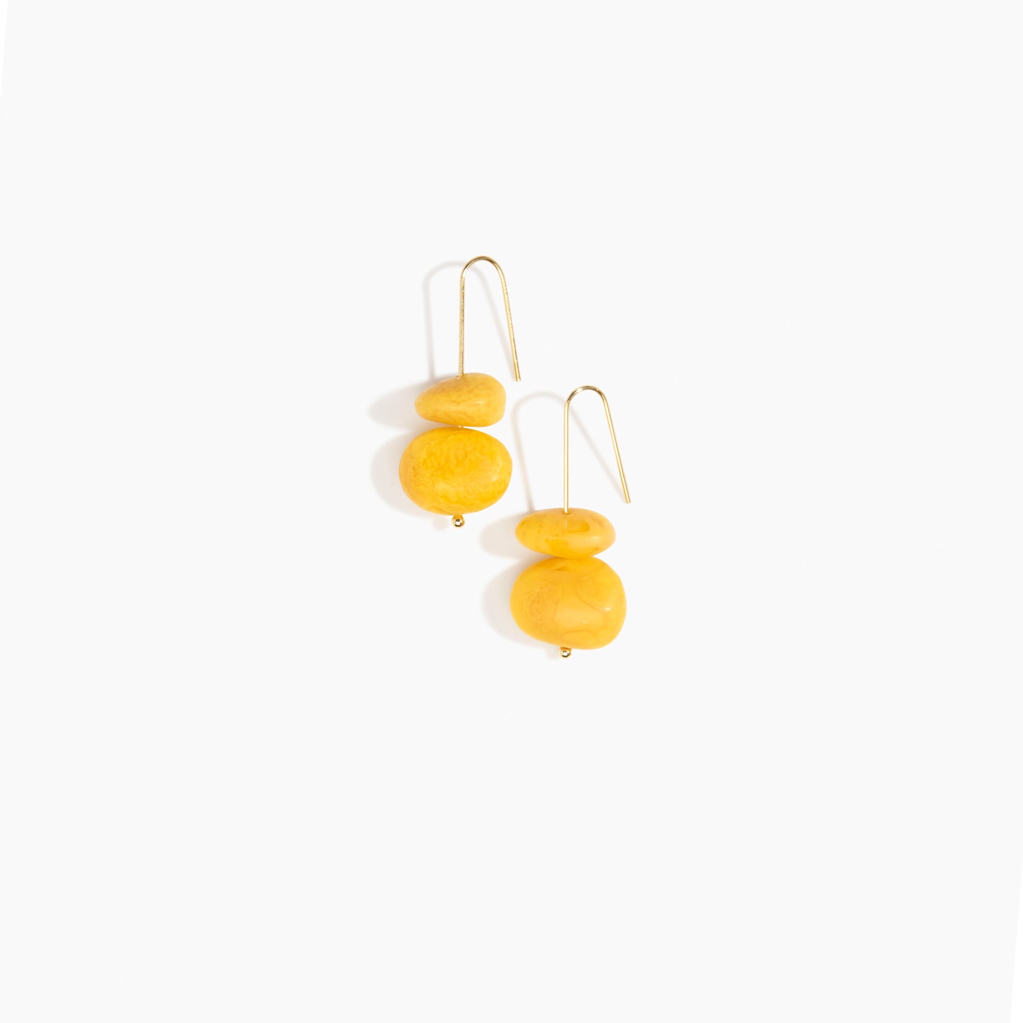 Dinosaur Designs Temple Earth Wire Earrings in Honeycomb Colour resin with Gold-Filled Material.