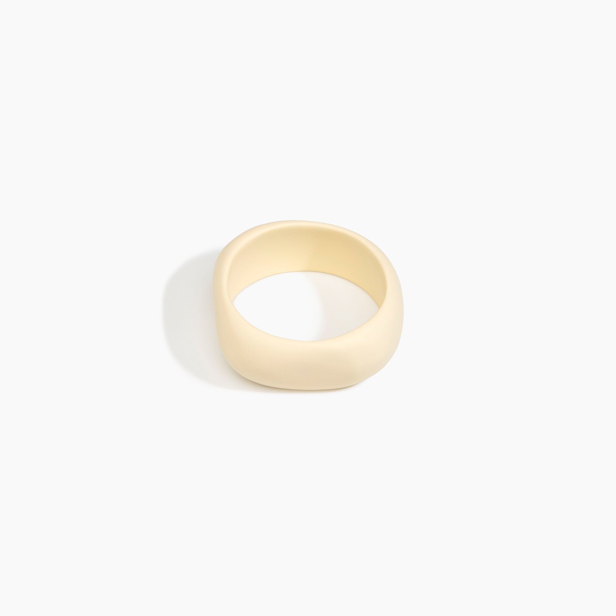 Dinosaur Designs Slate Ring Rings in Light Horn Colour resin with Regular Fit..
