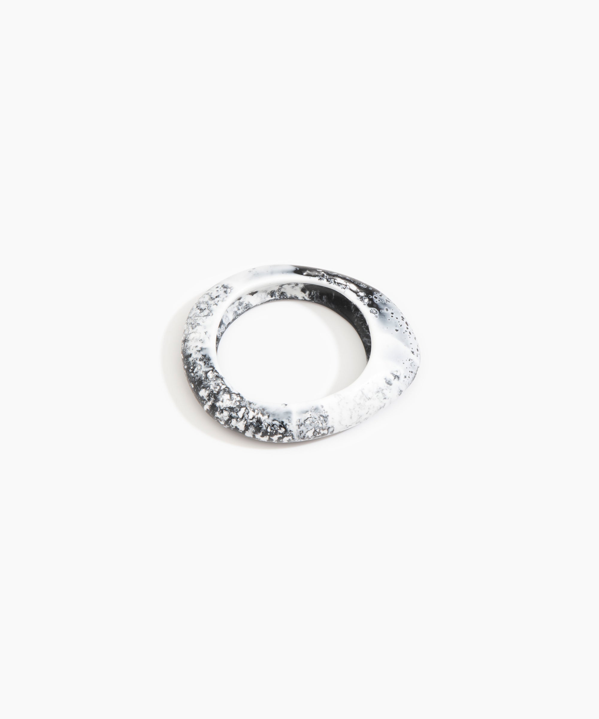 Dinosaur Designs SBRCKSML small rock bangle WHITE MARBLE..