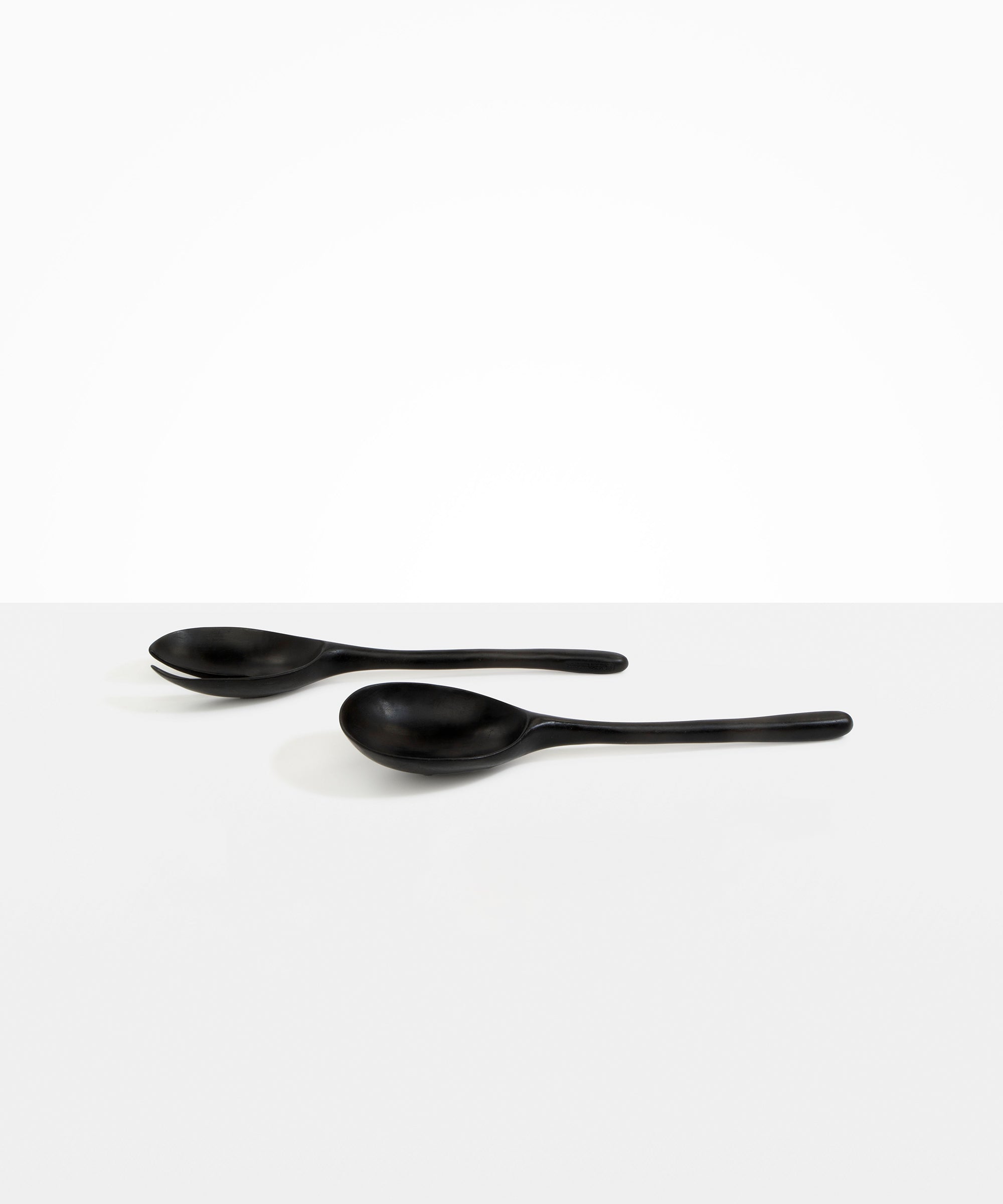 Dinosaur Designs SVSSTOLNG long stone servers BLACK.