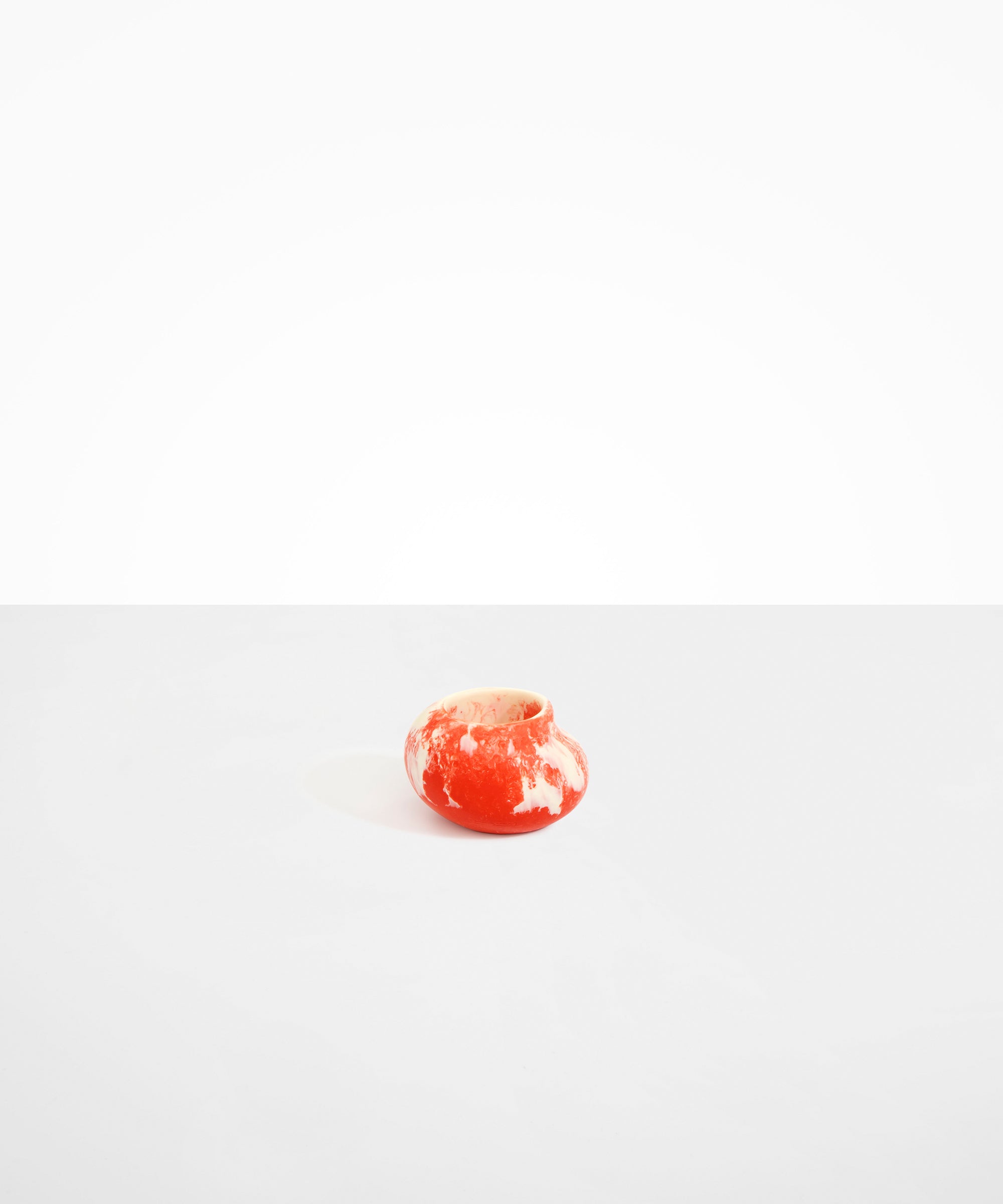 Dinosaur Designs Small Moss Vase Vases in Strawberry Colour resin