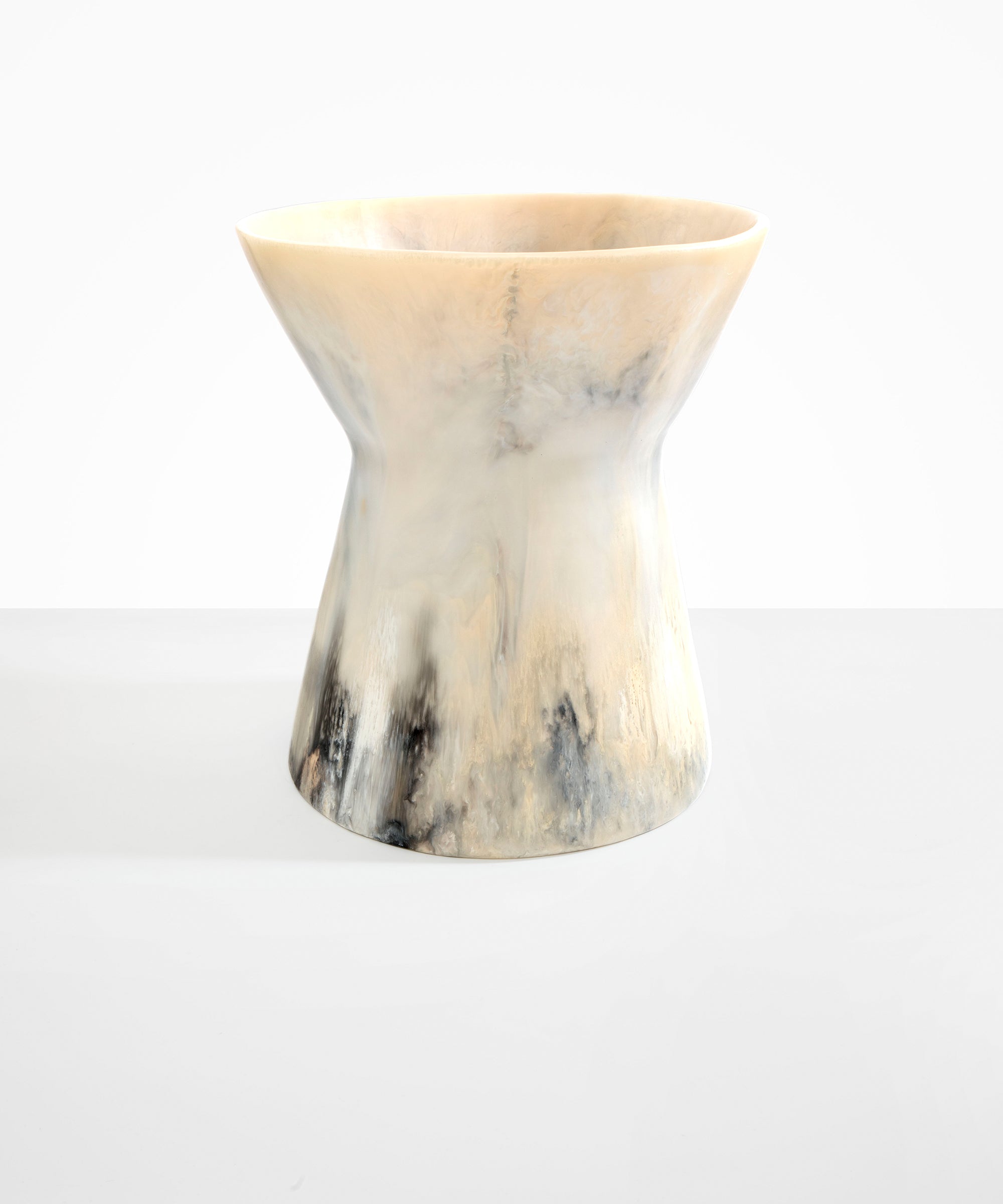 Dinosaur Designs Extra Large Bow Vase in Sandy Pearl Colour resin..