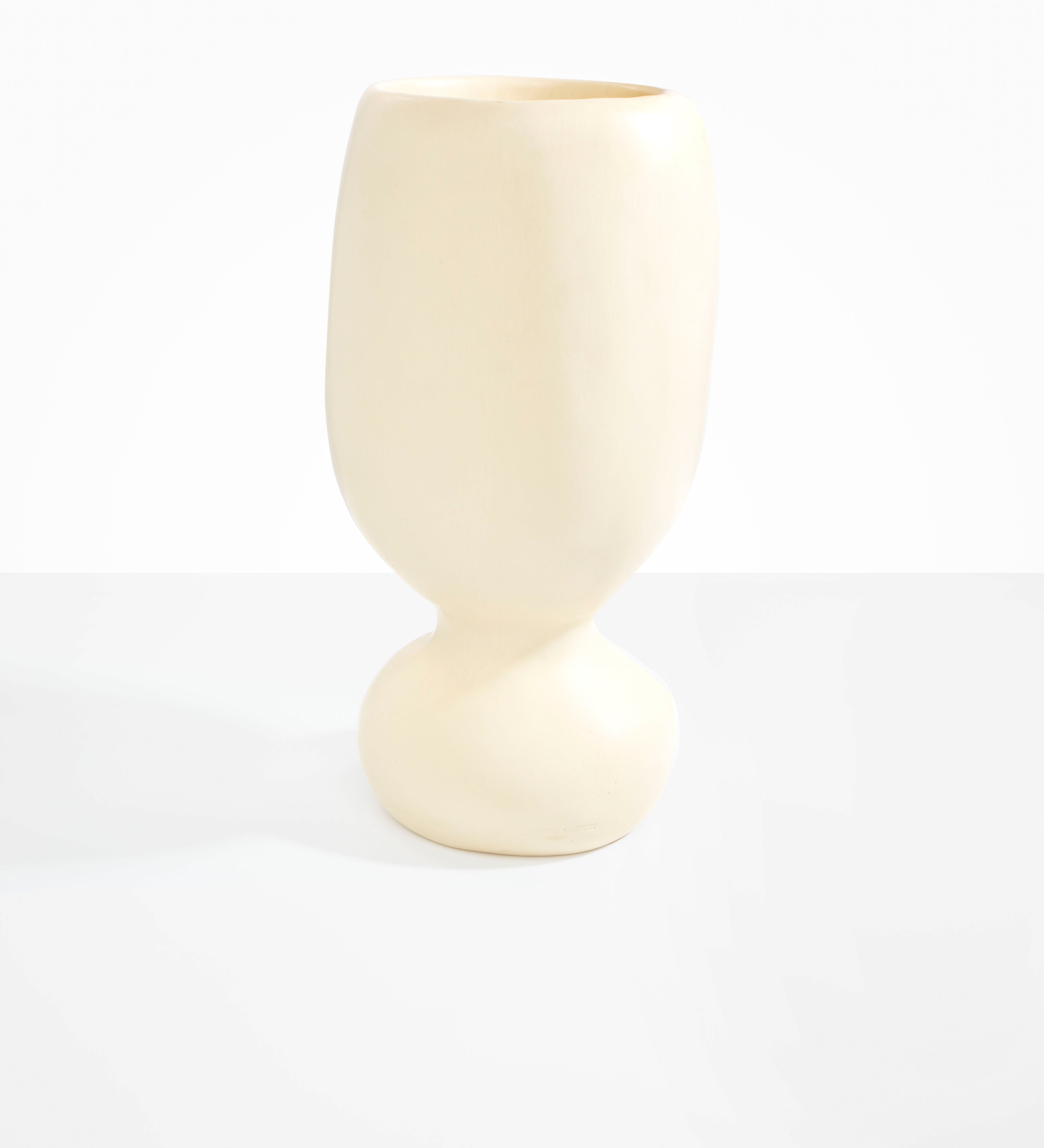 Dinosaur Designs Extra Large Rockpool Vase Vases in Cream Colour resin